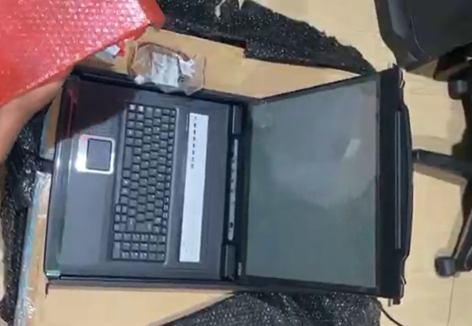 Service LCD KVM CL1308 PT Elvita Karya Bersama